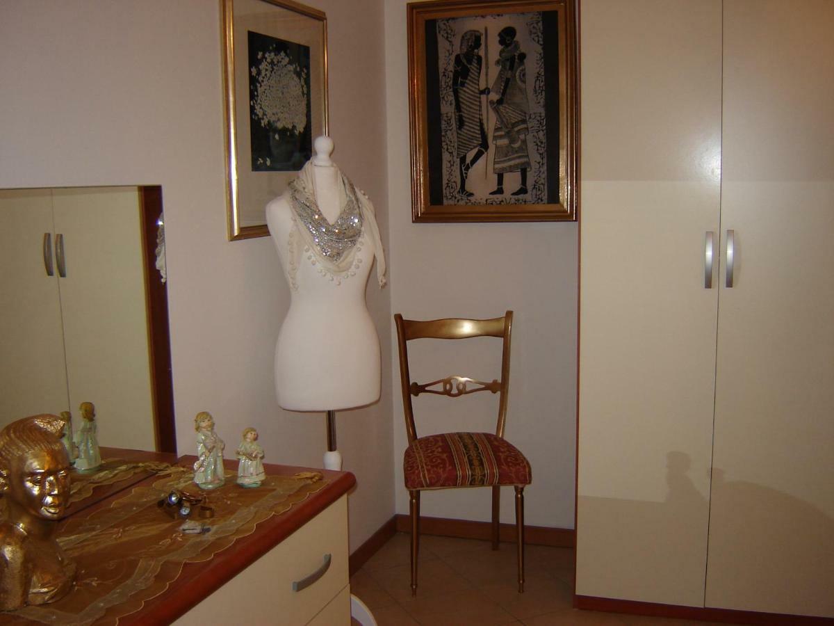 Casa Del Sole Appartamento N° 2 White And Gold Room 가바르도 외부 사진