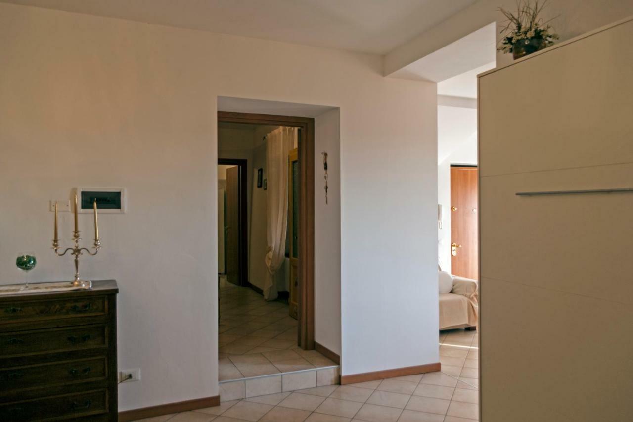 Casa Del Sole Appartamento N° 2 White And Gold Room 가바르도 외부 사진