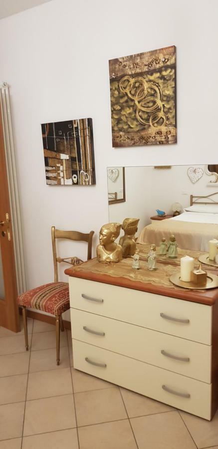 Casa Del Sole Appartamento N° 2 White And Gold Room 가바르도 외부 사진
