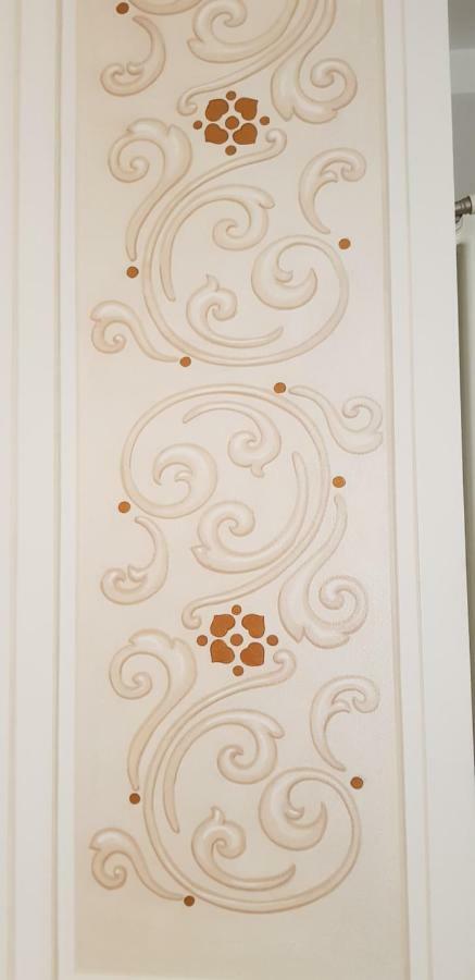 Casa Del Sole Appartamento N° 2 White And Gold Room 가바르도 외부 사진